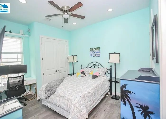 Kalm By The Beach - Ocean View - Sleeps 14