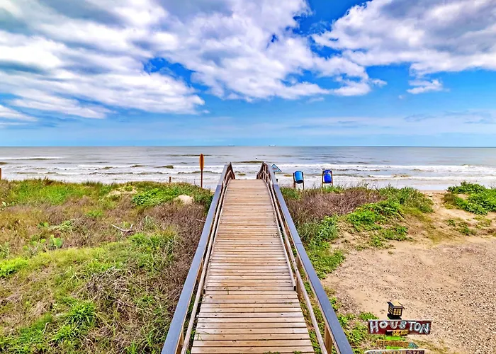 The Pink Flamingo Beach Gulf Views